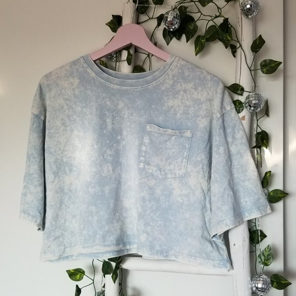 Double Zero Tops - Double Zero Crop Baby Blue Acid Wash Pocket Tee